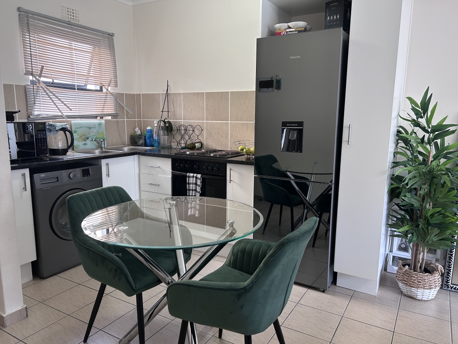 2 Bedroom Property for Sale in Parklands East Western Cape